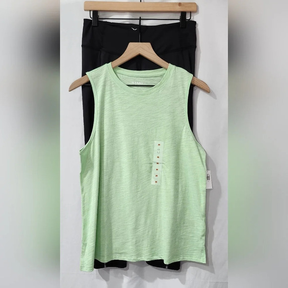 Old Navy Pants - Lot of 2 Old Navy Women's Size Medium Green Sleeveless Top Black Leggings Yoga